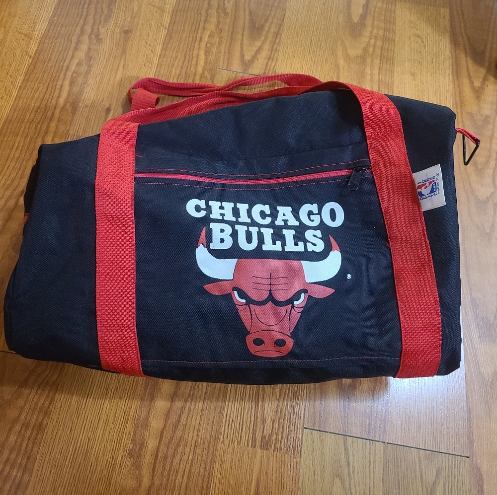 Vintage NBA Chicago Bulls Duffel Bag